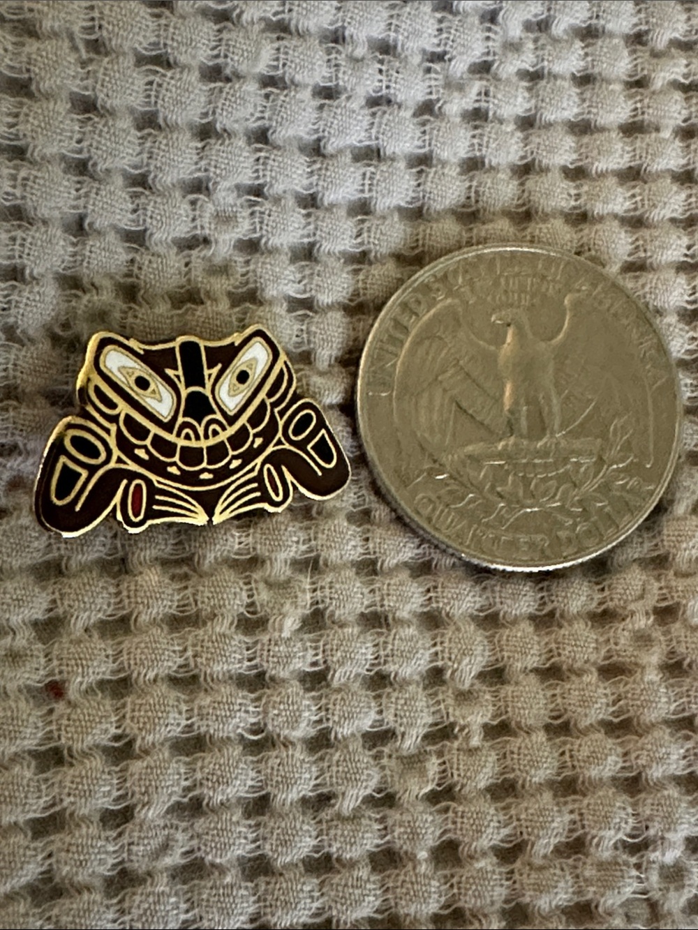 Native American Design Pin - Picture 3 of 3